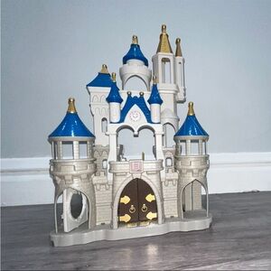 Rare Disney World Castle Cinderella Toy House Princess Mickey Mouse Minnie Mouse